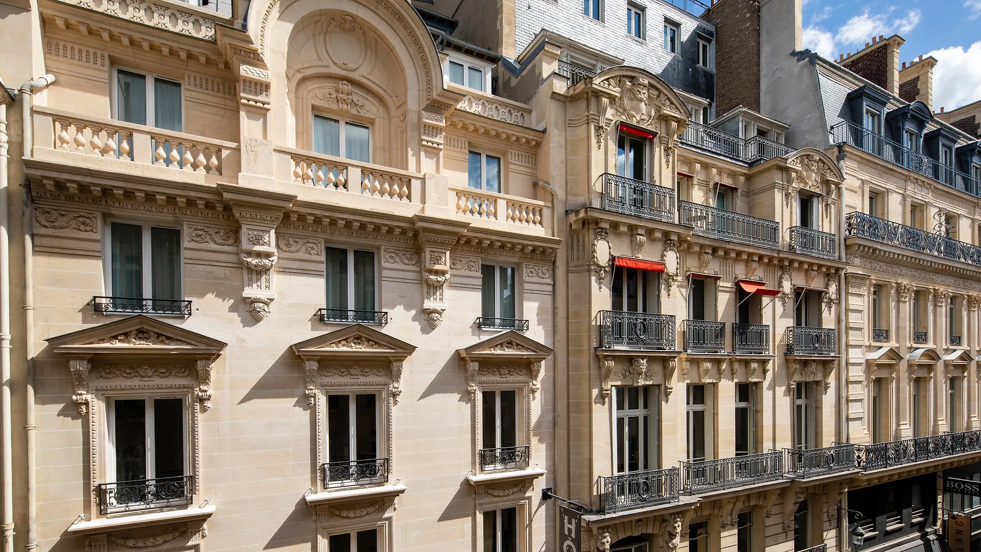 Daunou Opera 3*